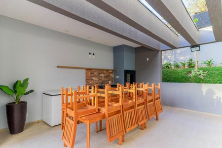 Apartamento para alugar com 34m², 2 quartos e sem vagaÁrea comum - Churrasqueira