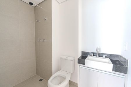 Apartamento para alugar com 44m², 2 quartos e sem vaga Apartamento para alugar com 44m², 2 quartos e sem vagaBanheiro da Suíte 1
