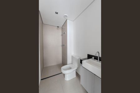 Apartamento para alugar com 44m², 2 quartos e sem vaga Apartamento para alugar com 44m², 2 quartos e sem vagaBanheiro da Suíte 2