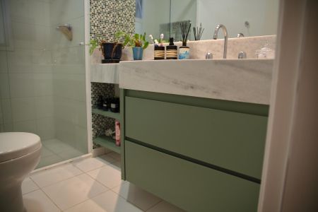 Apartamento à venda com 130m², 3 quartos e 2 vagasBanheiro da Suíte 1