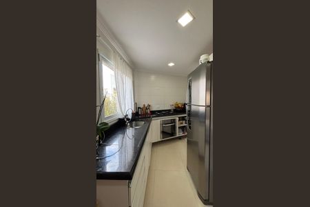Apartamento à venda com 80m², 2 quartos e 1 vaga Apartamento à venda com 80m², 2 quartos e 1 vagaCozinha