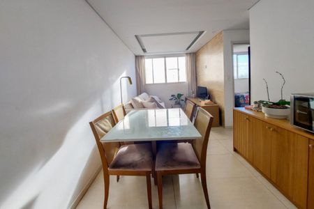 Apartamento à venda com 2 quartos, 49m² em Alvorada, Contagem