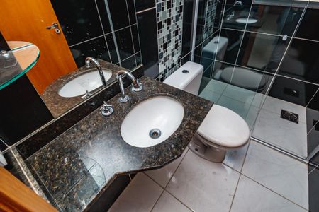 Apartamento à venda com 8469m², 3 quartos e 2 vagasBanheiro Social