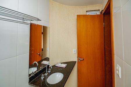 Apartamento à venda com 8469m², 3 quartos e 2 vagasBanheiro Suíte