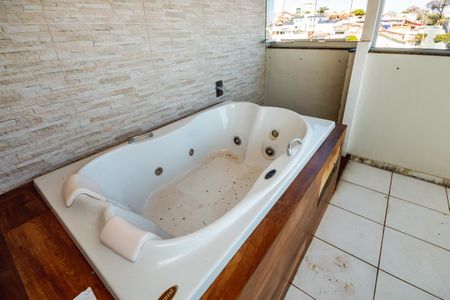 Apartamento à venda com 8469m², 3 quartos e 2 vagasCobertura 