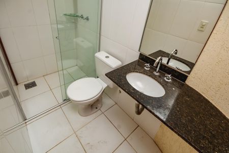 Apartamento à venda com 8469m², 3 quartos e 2 vagasCobertura - Banheiro