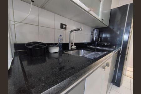 Apartamento à venda com 55m², 2 quartos e 1 vaga Apartamento à venda com 55m², 2 quartos e 1 vagaCozinha