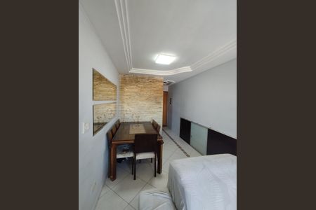 Apartamento à venda com 55m², 2 quartos e 1 vaga Apartamento à venda com 55m², 2 quartos e 1 vagaSala