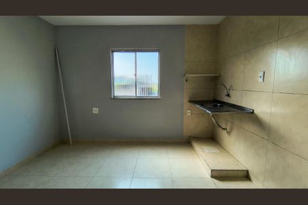 Sala de kitnet/studio para alugar com 1 quarto, 45m² em Vargem Pequena, Rio de Janeiro