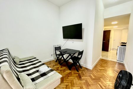 Apartamento à venda com 75m², 2 quartos e 1 vaga