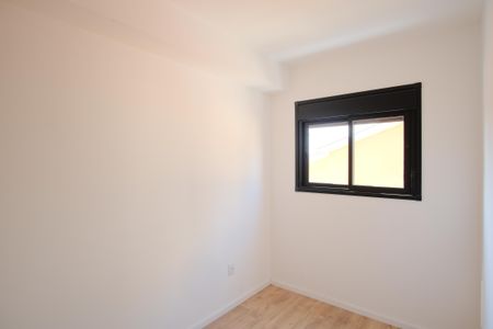 Quarto 1 de apartamento para alugar com 2 quartos, 43m² em Parque São Jorge, São Paulo