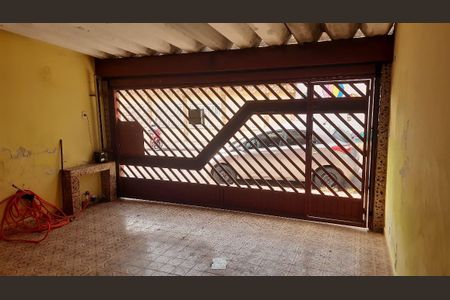 Garagem de casa à venda com 2 quartos, 150m² em Vila Camilópolis, Santo André