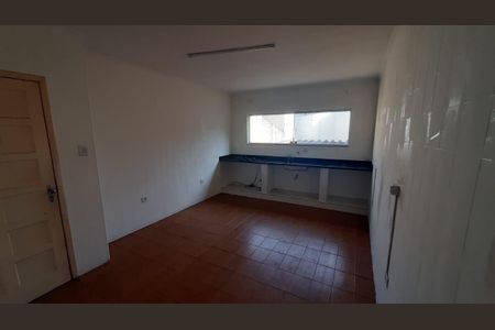 Cozinha de casa à venda com 2 quartos, 150m² em Vila Camilópolis, Santo André