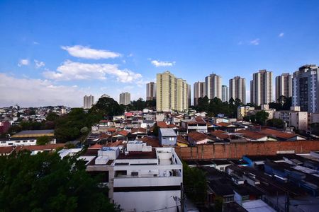 Vista do Quarto 1 de apartamento à venda com 2 quartos, 60m² em Chácara Agrindus, Taboão da Serra
