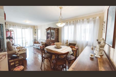 Apartamento à venda com 120m², 3 quartos e 2 vagas Apartamento à venda com 120m², 3 quartos e 2 vagasSala