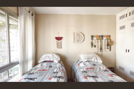 Apartamento à venda com 120m², 3 quartos e 2 vagas Apartamento à venda com 120m², 3 quartos e 2 vagasQuarto 1