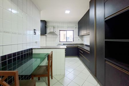 Apartamento para alugar com 158m², 4 quartos e 2 vagasCozinha