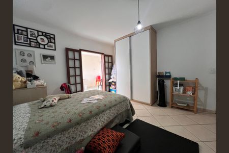 Casa à venda com 250m², 3 quartos e 2 vagasQuarto 2