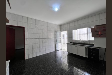 Casa à venda com 250m², 3 quartos e 2 vagasCasa 2 - Cozinha
