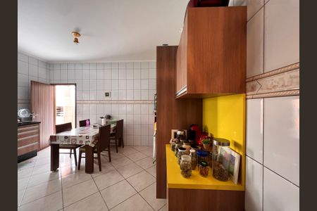 Casa à venda com 250m², 3 quartos e 2 vagasCozinha