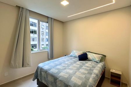 Apartamento à venda com 2 quartos, 72m² em Copacabana, Rio de Janeiro