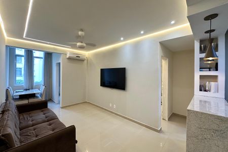 Apartamento à venda com 2 quartos, 72m² em Copacabana, Rio de Janeiro