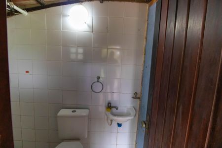 Casa à venda com 89m², 4 quartos e 2 vagasBanheiro de serviço