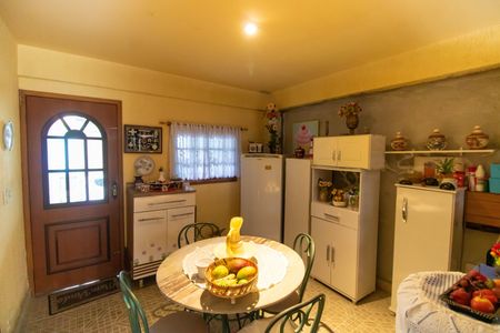 Casa à venda com 89m², 4 quartos e 2 vagasCopa