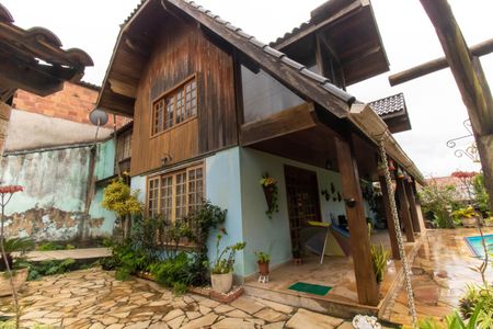 Casa à venda com 89m², 4 quartos e 2 vagasFachada