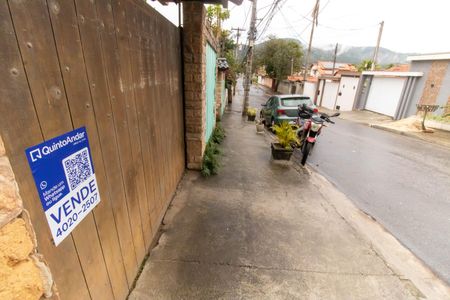 Casa à venda com 89m², 4 quartos e 2 vagasPlaquinha