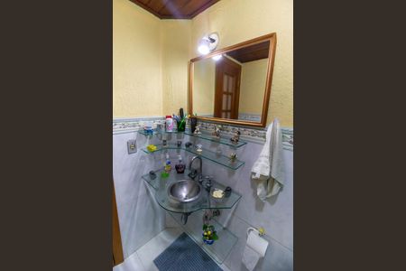 Casa à venda com 89m², 4 quartos e 2 vagasBanheiro Social 2