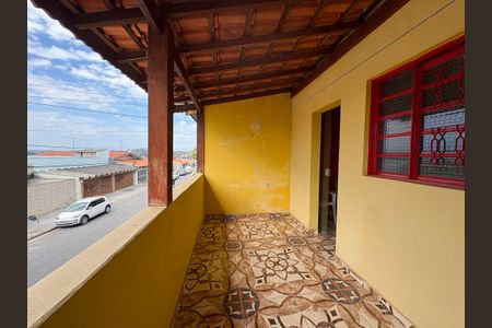 Casa à venda com 191m², 2 quartos e sem vagaSacada