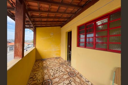 Casa à venda com 191m², 2 quartos e sem vagaSacada