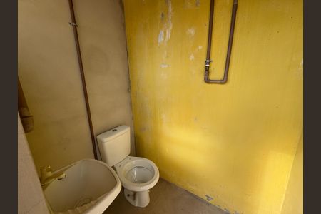 Casa à venda com 191m², 2 quartos e sem vagaÁrea comum/banheiro