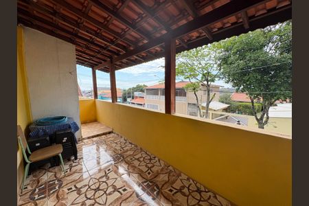 Sacada de casa à venda com 2 quartos, 191m² em Jardim Cruz Alta, Várzea Paulista