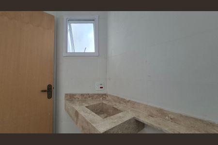 Apartamento à venda com 100m², 3 quartos e 2 vagasBanheiro da suíte