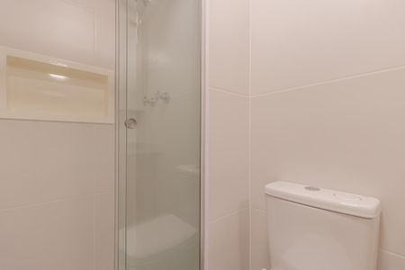 Banheiro de kitnet/studio à venda com 1 quarto, 24m² em Indianópolis, São Paulo