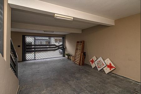 Casa à venda com 400m², 3 quartos e 4 vagas Casa à venda com 400m², 3 quartos e 4 vagasGaragem