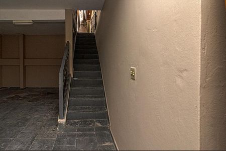 Casa à venda com 400m², 3 quartos e 4 vagas Casa à venda com 400m², 3 quartos e 4 vagasacesso para a garagem_2