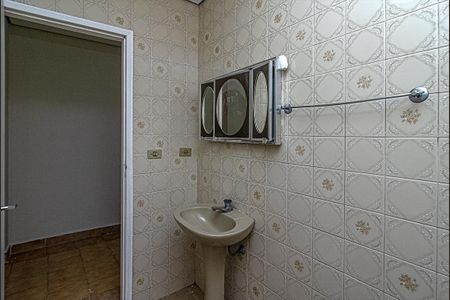 Casa à venda com 400m², 3 quartos e 4 vagas Casa à venda com 400m², 3 quartos e 4 vagasBanheiro Social