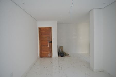 Apartamento à venda com 100m², 2 quartos e 2 vagasSala