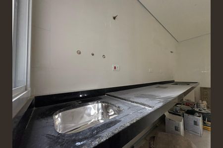 Apartamento à venda com 90m², 2 quartos e 2 vagasLavanderia