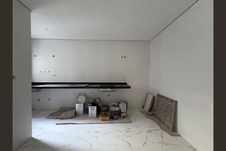 Apartamento à venda com 90m², 2 quartos e 2 vagasCozinha