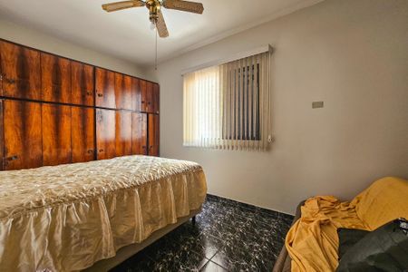Suíte de apartamento para alugar com 2 quartos, 52m² em Jardim Las Palmas, Guarujá
