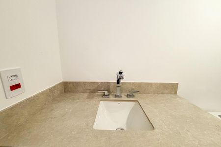 Apartamento à venda com 264m², 3 quartos e 3 vagasSuíte 1 Banheiro