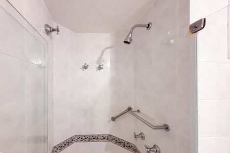 Apartamento à venda com 225m², 3 quartos e 3 vagasBanheiro da Suíte 3