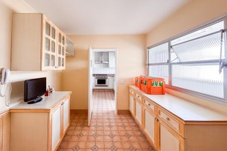 Apartamento à venda com 225m², 3 quartos e 3 vagasCozinha