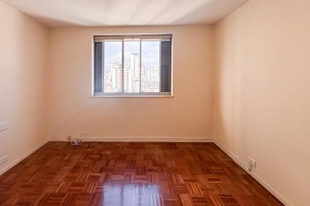 Apartamento à venda com 225m², 3 quartos e 3 vagasSuíte 2