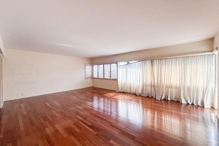 Sala de apartamento à venda com 3 quartos, 225m² em Cerqueira César, São Paulo