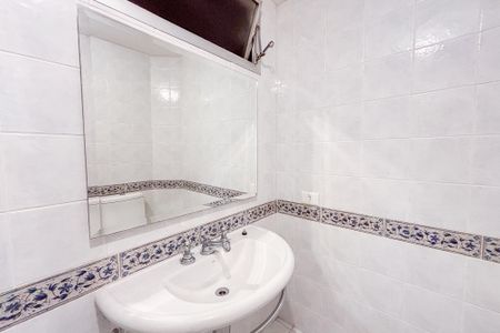 Apartamento à venda com 225m², 3 quartos e 3 vagasBanheiro da Suíte 3